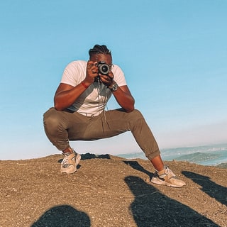 Borombo, camera to face