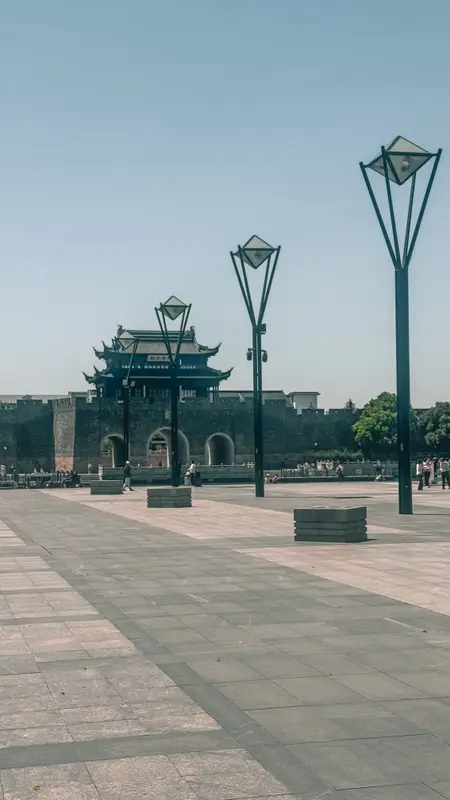 Suzhou, Arriving